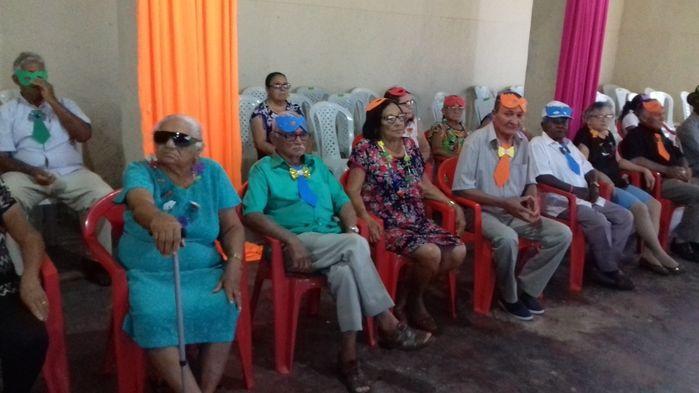 CRAS realiza Tarde de Alegria para os idosos de Dom Expedito Lopes - Imagem 13