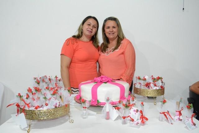 Prefeitura e Câmara realizaram Homenagem as Mulheres - Imagem 110