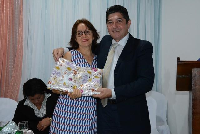 Prefeitura e Câmara realizaram Homenagem as Mulheres - Imagem 77