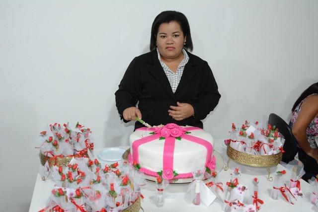 Prefeitura e Câmara realizaram Homenagem as Mulheres - Imagem 112