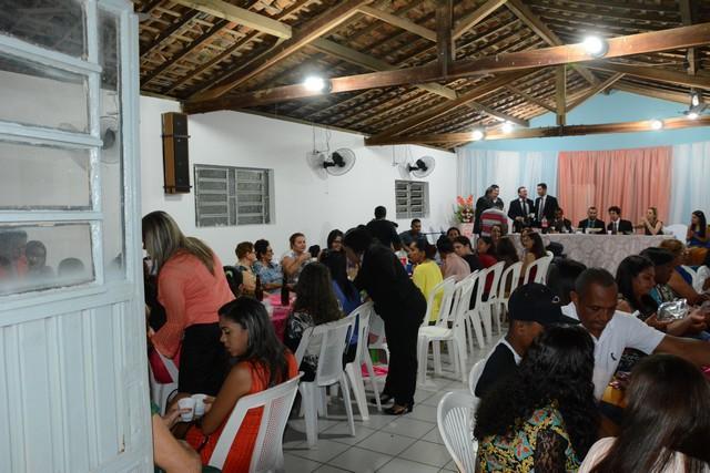 Prefeitura e Câmara realizaram Homenagem as Mulheres - Imagem 107