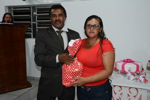 Prefeitura e Câmara realizaram Homenagem as Mulheres - Imagem 80