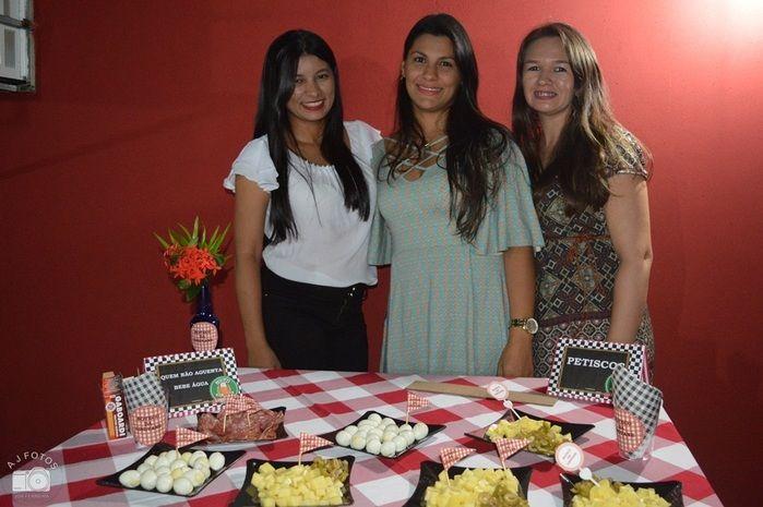 Amigas realizam aniversário surpresa para Secretária da SEMTAS. - Imagem 10