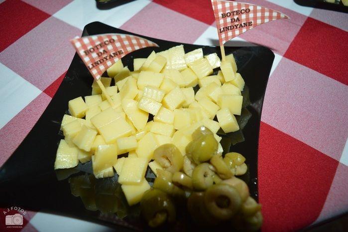 Amigas realizam aniversário surpresa para Secretária da SEMTAS. - Imagem 4