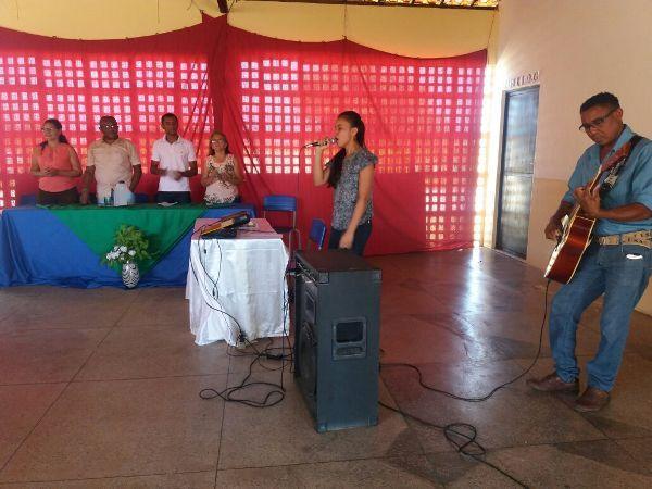 Alunos participam de palestra sobre semana santa  - Imagem 23