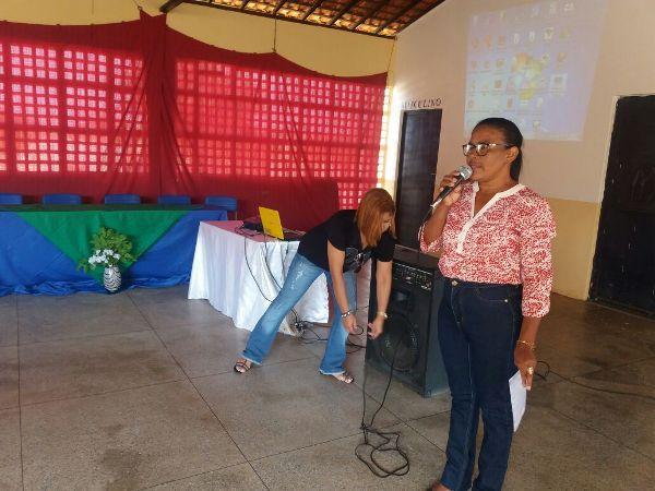 Alunos participam de palestra sobre semana santa  - Imagem 25