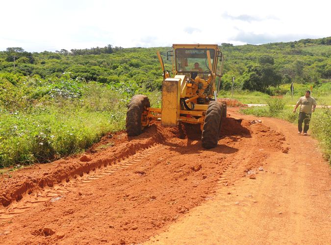 Município recupera estradas da zona rural de Pedro II - Imagem 10