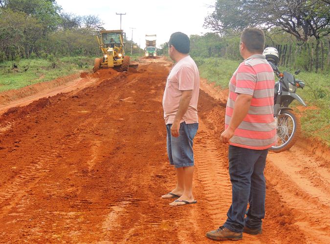 Município recupera estradas da zona rural de Pedro II - Imagem 38
