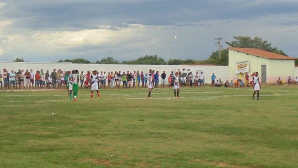 Com dois gols de Zé Flavio Matroá vence o campeonato municipal - Imagem 13
