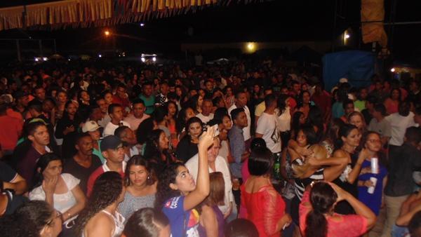 Show com Vicente Nery encerra programação de aniversário da cidade - Imagem 14