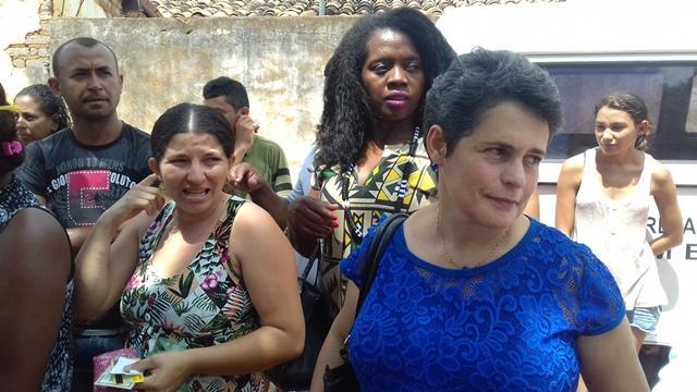 Dom Expedito Lopes faz a entrega de peixes para a população - Imagem 10