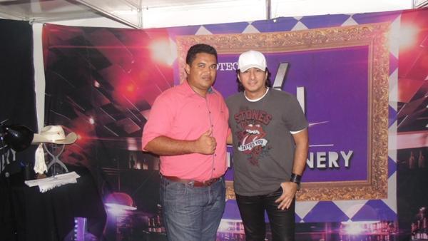 Veja fotos do show de Vicente Nery em Santo Inácio   - Imagem 13