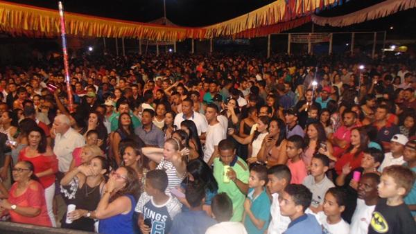 Veja fotos do show de Vicente Nery em Santo Inácio   - Imagem 42