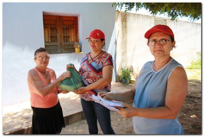 Famílias do Município de Inhuma recebem Cestas com Alimentos - Imagem 7