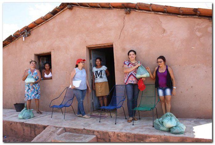 Famílias do Município de Inhuma recebem Cestas com Alimentos - Imagem 32