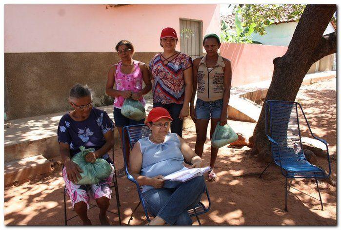 Famílias do Município de Inhuma recebem Cestas com Alimentos - Imagem 27