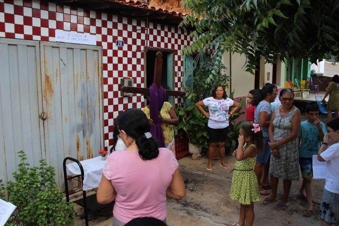 Procissão leva fiéis às ruas de Francinópolis - Imagem 60