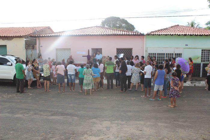 Procissão leva fiéis às ruas de Francinópolis - Imagem 45