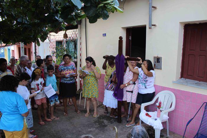 Procissão leva fiéis às ruas de Francinópolis - Imagem 66