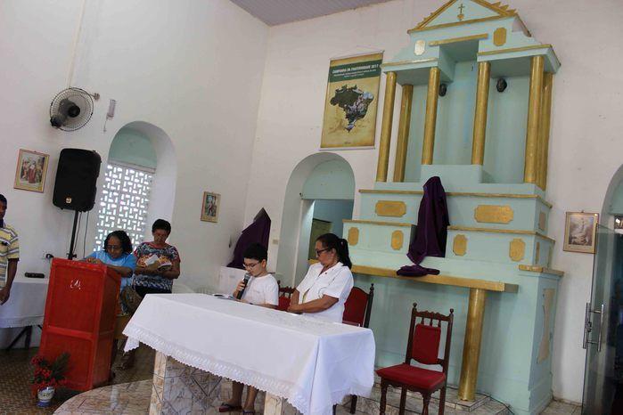 Procissão leva fiéis às ruas de Francinópolis - Imagem 85