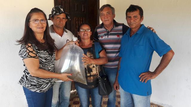Prefeitura de Pimenteiras e SDR distribuem alevinos - Imagem 2