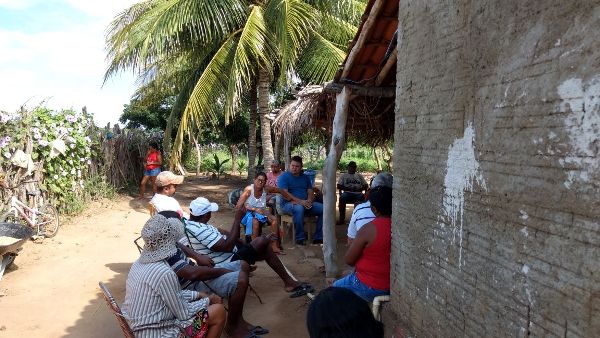 Prefeito participa de reunião com moradores de assentamento - Imagem 3