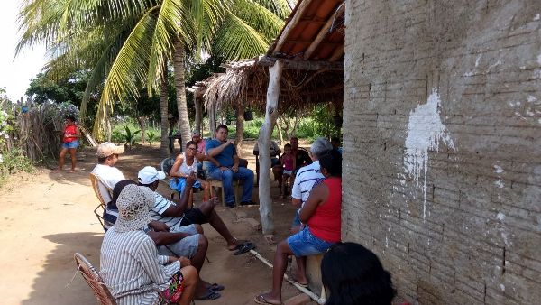 Prefeito participa de reunião com moradores de assentamento - Imagem 4