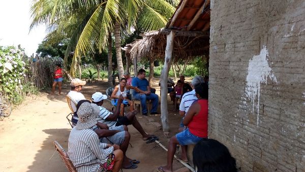 Prefeito participa de reunião com moradores de assentamento - Imagem 5