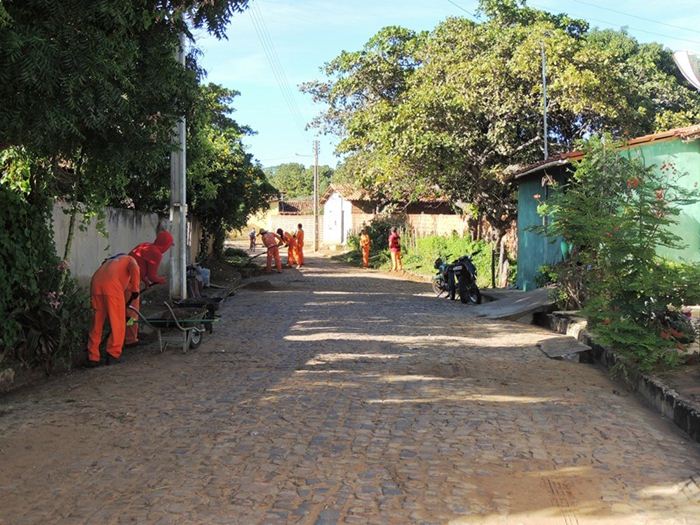 Município intensifica  limpeza nos bairros e comunidades rurais  - Imagem 3