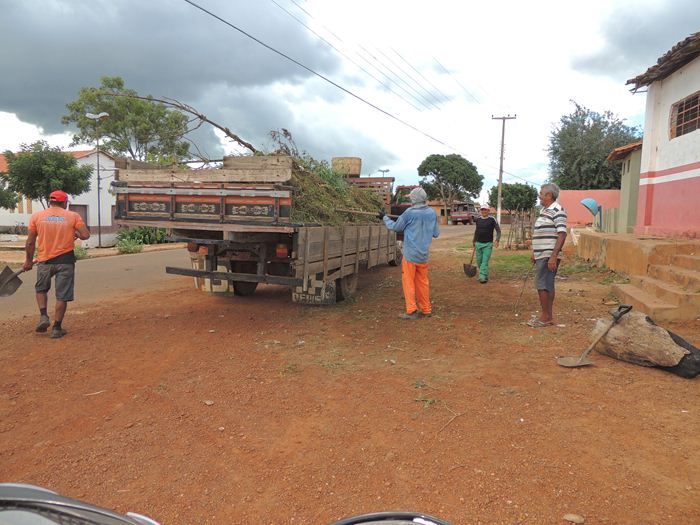 Município intensifica  limpeza nos bairros e comunidades rurais  - Imagem 11