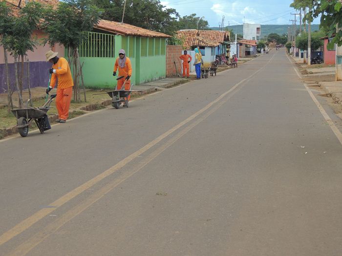 Município intensifica  limpeza nos bairros e comunidades rurais  - Imagem 10