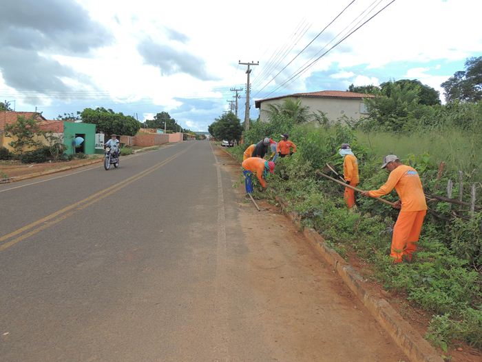 Município intensifica  limpeza nos bairros e comunidades rurais  - Imagem 7