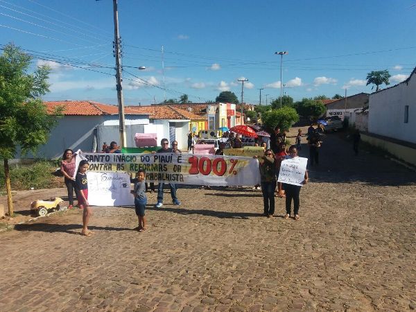 Em Santo Inácio categorias vão às ruas contra reformas do governo - Imagem 22