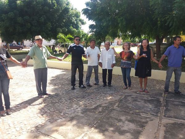 Em Santo Inácio categorias vão às ruas contra reformas do governo - Imagem 13