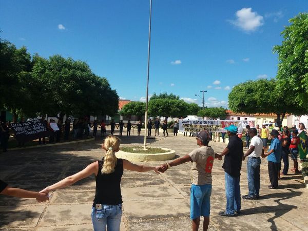 Em Santo Inácio categorias vão às ruas contra reformas do governo - Imagem 12