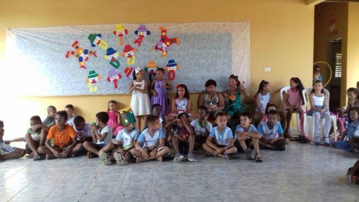 Escola Municipal comemora “Dia do Circo” - Imagem 14