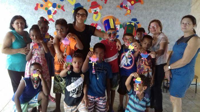 Escola Municipal comemora “Dia do Circo” - Imagem 24