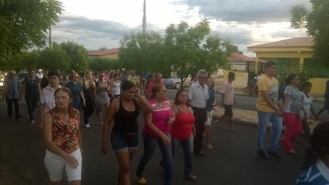 Corpo do chefe da Agespisa é sepultado em Pimenteiras - Imagem 4