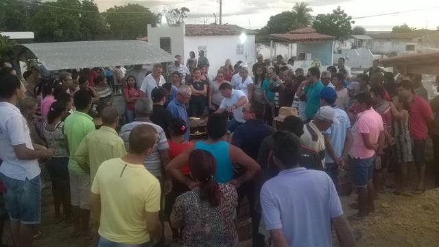 Corpo do chefe da Agespisa é sepultado em Pimenteiras - Imagem 8