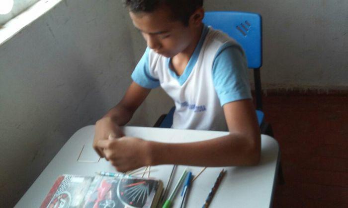 Alunos do 5º ano Participam de aula prática sobre figuras Geométric - Imagem 3