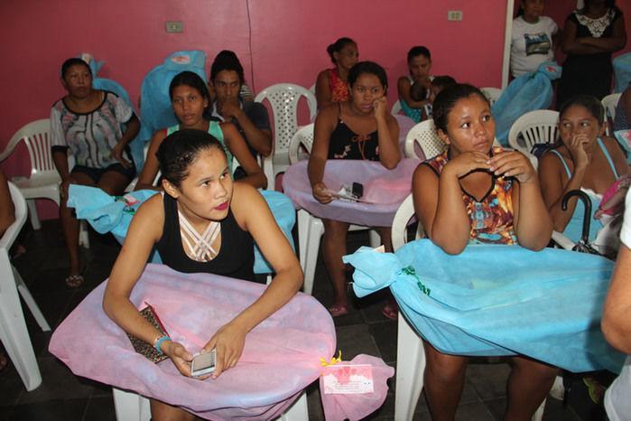  Prefeitura de Porto realiza entrega de enxovais para gestantes  - Imagem 10