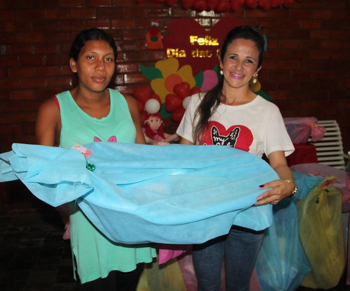  Prefeitura de Porto realiza entrega de enxovais para gestantes  - Imagem 5