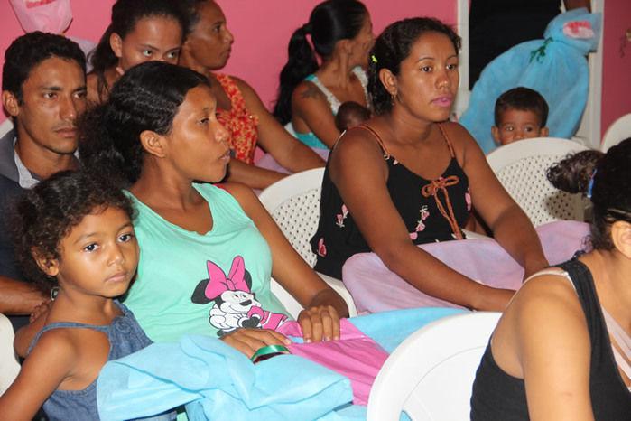  Prefeitura de Porto realiza entrega de enxovais para gestantes  - Imagem 11