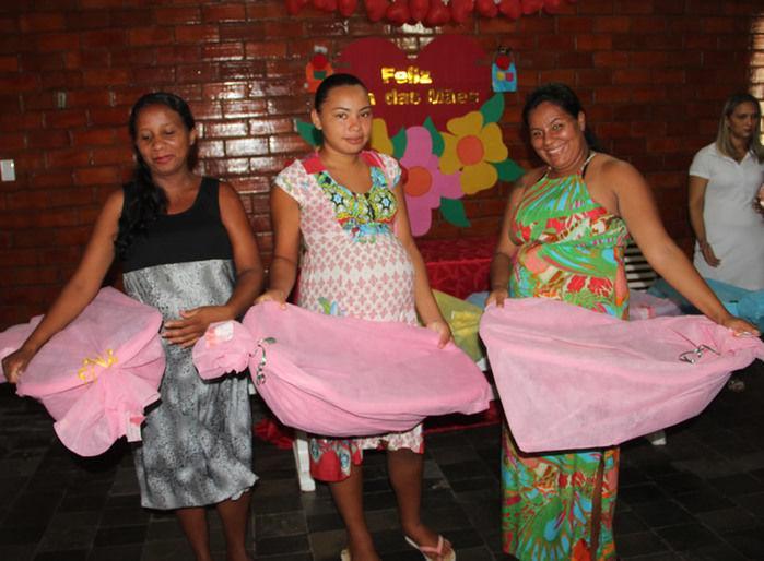  Prefeitura de Porto realiza entrega de enxovais para gestantes  - Imagem 7