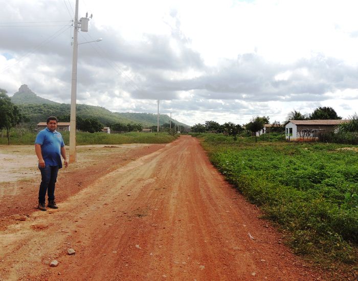 Município inicia recuperação de estrada na zona rural  - Imagem 7