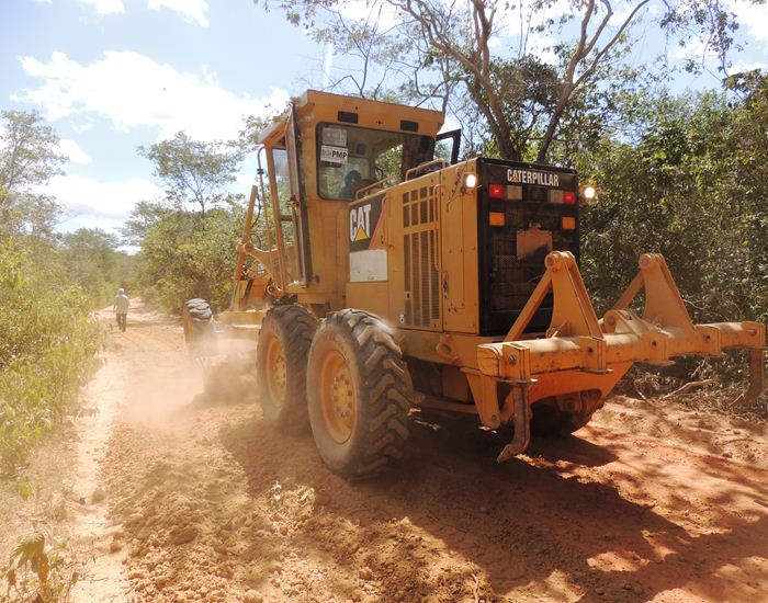 Município dá início a recuperação de estrada ao assentamento   - Imagem 8