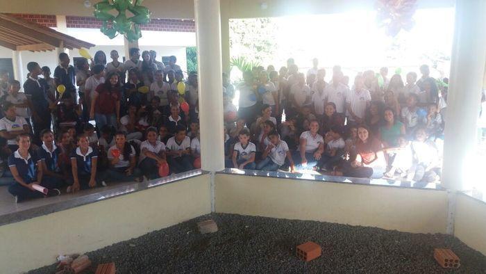 Acadêmicos de Biomedicina Visitam a Escola Santa Catarina - Imagem 10