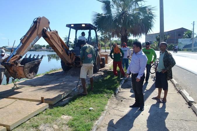 Concluída a pavimentação da orla com lajes ornamentais - Imagem 1