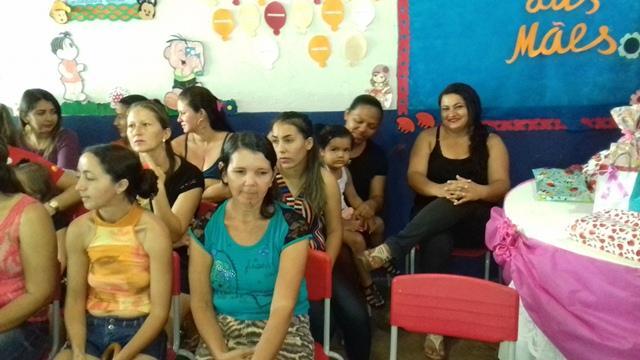 Creche Nossa Sra. do Perpetuo Socorro Comemora o Dia das Mães - Imagem 17