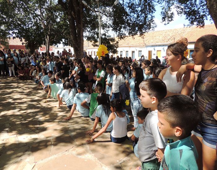 caminhada com alunos reforça o Dia de Combate a Exploração sexual  - Imagem 29